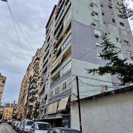 City Block Wilson - Free Parking Tiranë Rom bilde